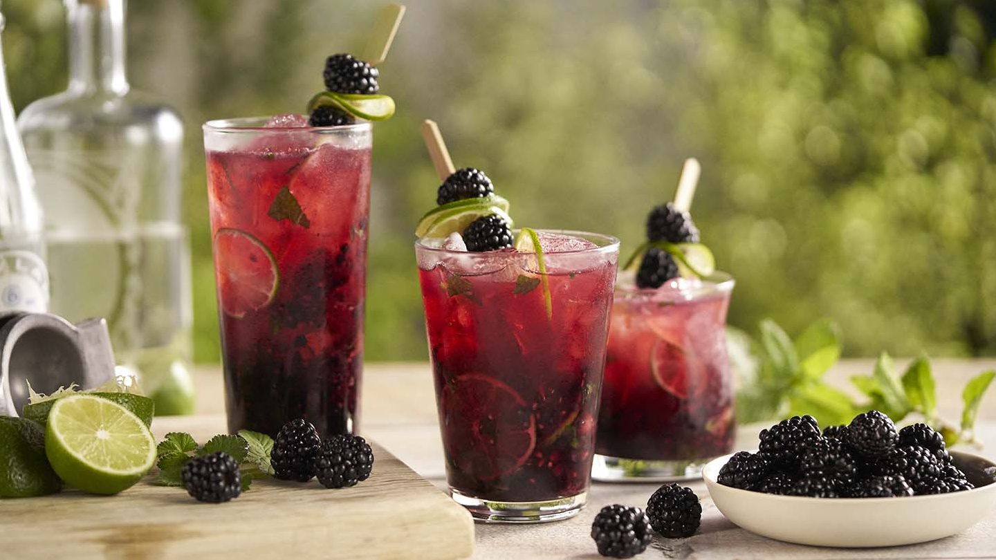  Sprudlende brombær-mojito 