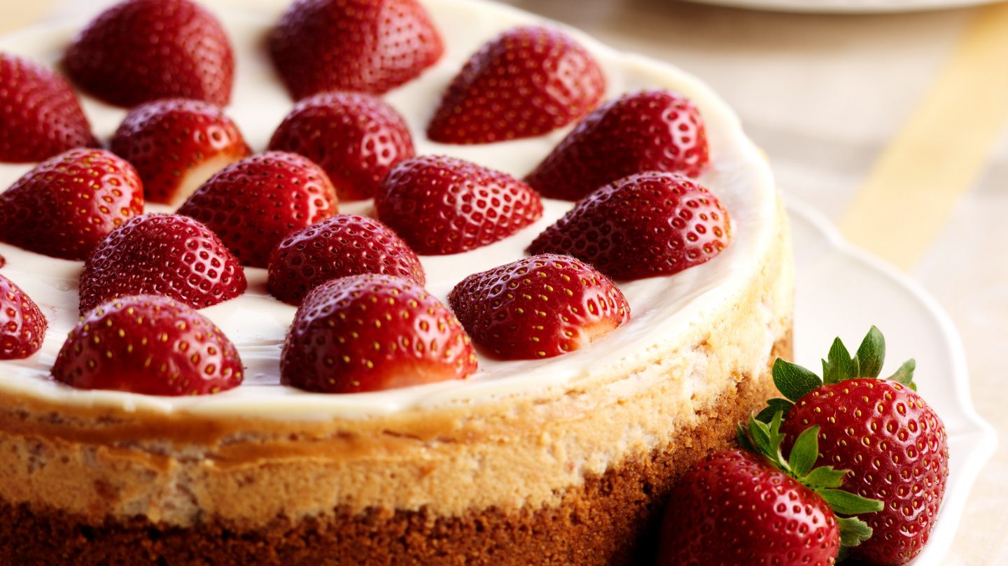 Klassisk Cheesecake med Jordbær
