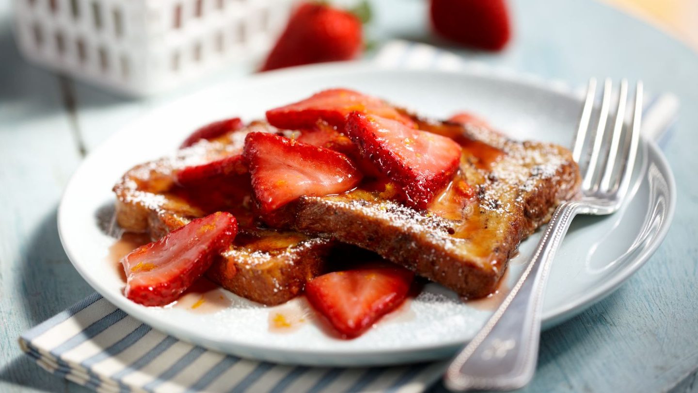 French toast med jordbær opskrift