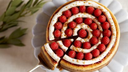 Krydret Cheesecake med Hindbær og Tranebær
