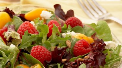 Salat med Gedeost og Hindbær